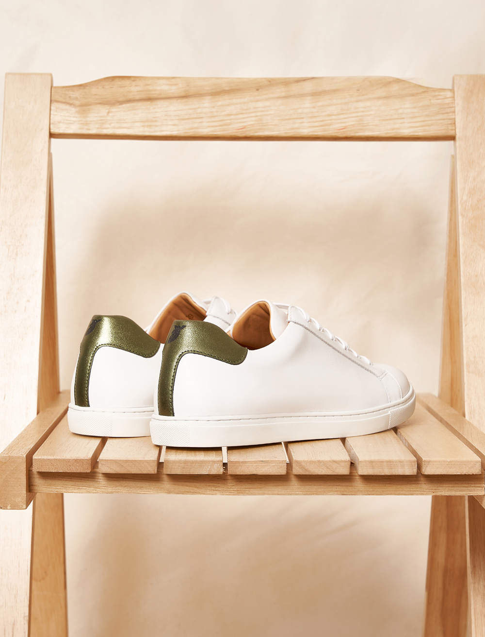 Olivia Sneakers - White and iridescent khaki