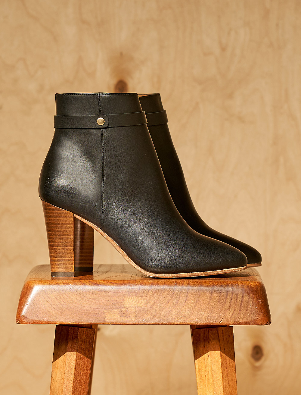 Ysée Ankle heeled Boots- Black