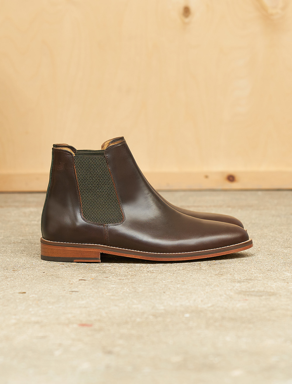 Chelsea Boots - Burgundy and green