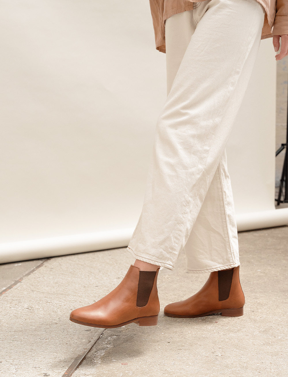 Anne Flat Chelsea boots